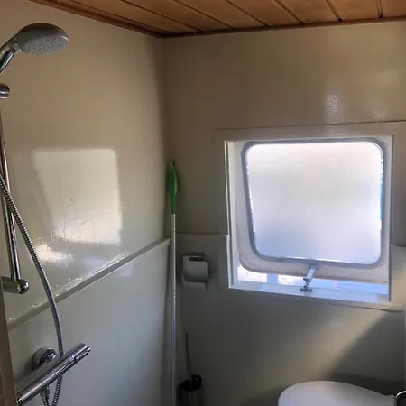 Floating Bed & Breakfast Amsterdam