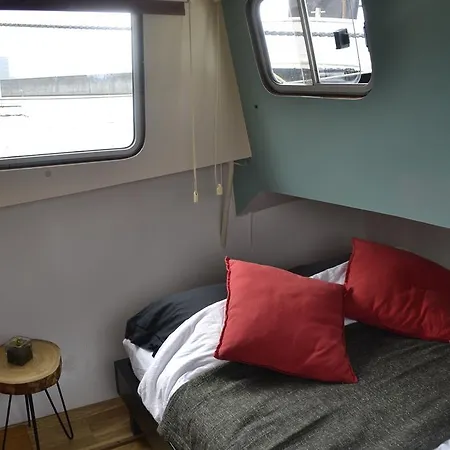 Floating * Amsterdam