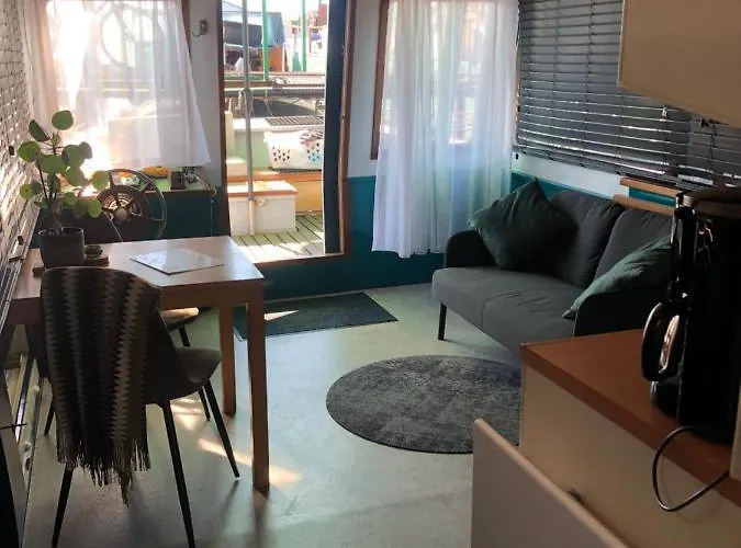 Gæstehus Floating 3*